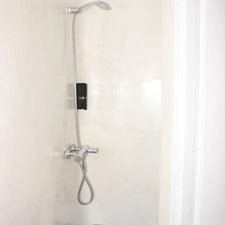 Apartment Solasta #2 With Jacuzzi In Santorini