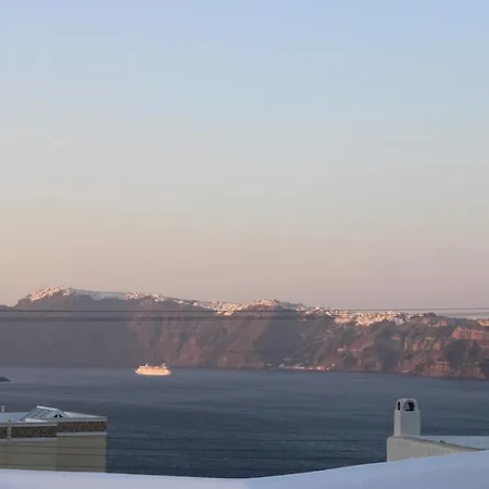 Solasta #2 With Jacuzzi In Santorini Apartment *